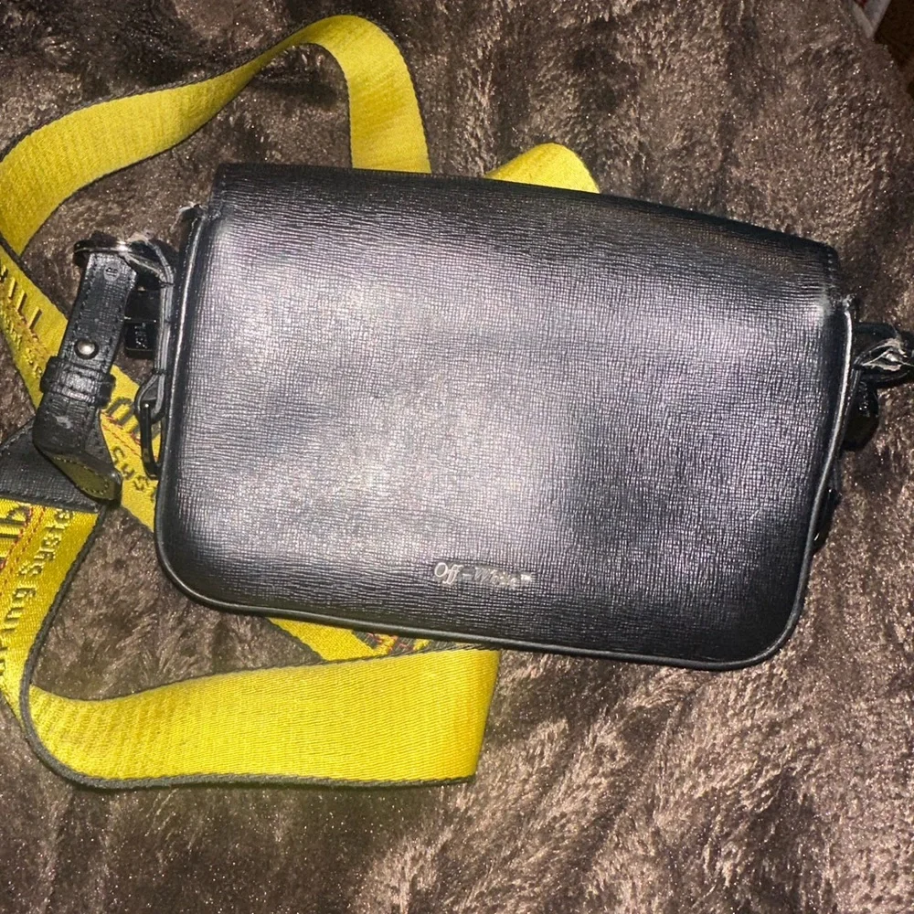 OFF- White Crossbody Bag - Picture 6 of 6